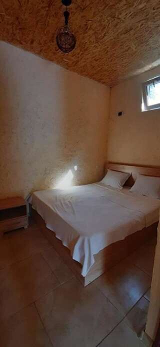 Отели типа «постель и завтрак» Qari Lich Resort in Tavush Hovkʼ Семейный номер-18